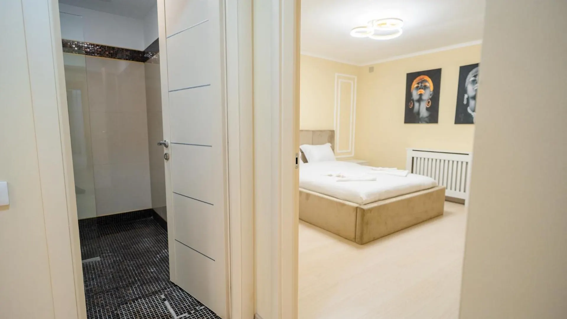 Luxurious Apartments With Swimming Pool - Herastrau Park Bucharest