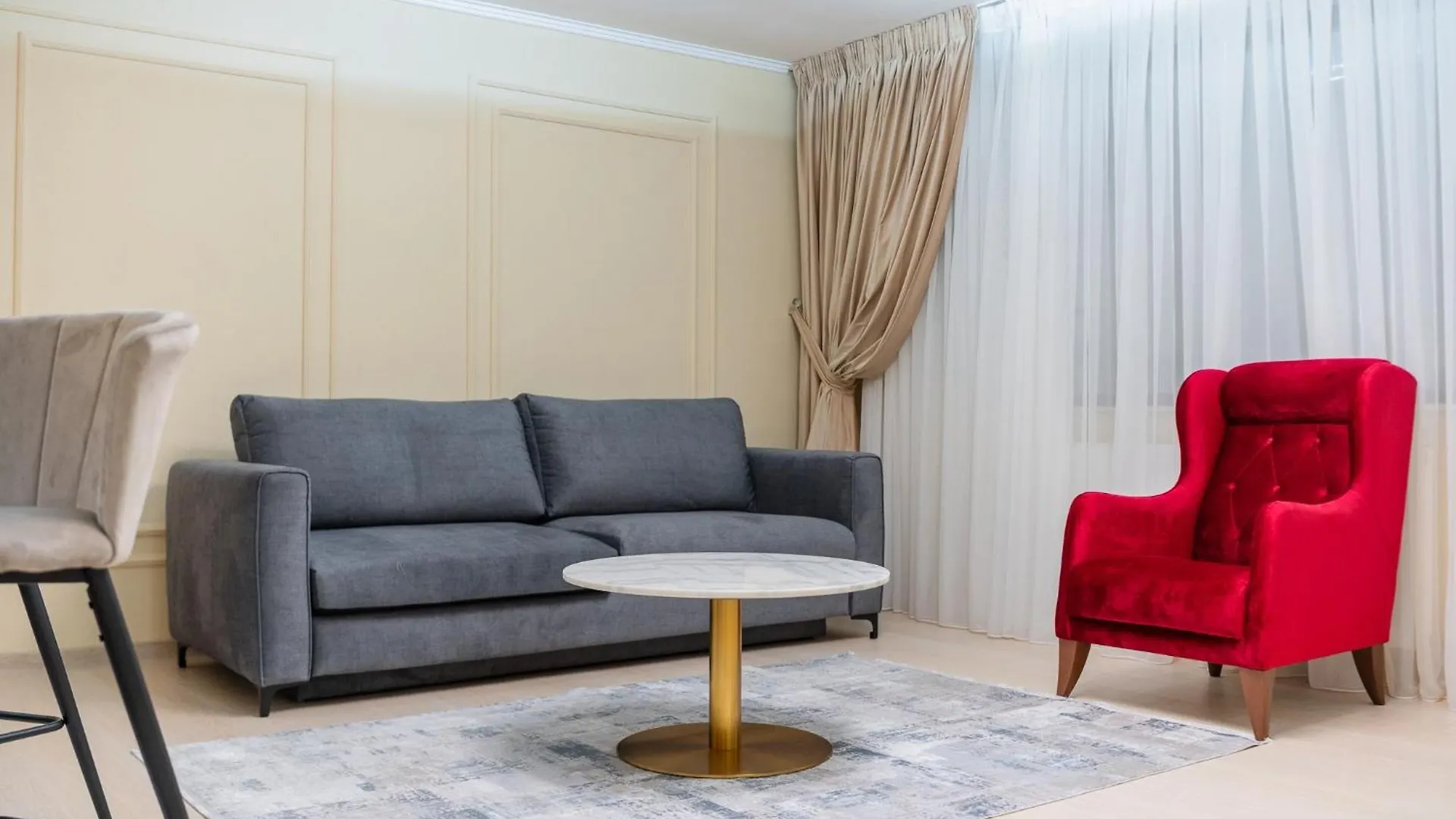 Luxurious Apartments With Swimming Pool - Herastrau Park Bucharest 0*,  Romania
