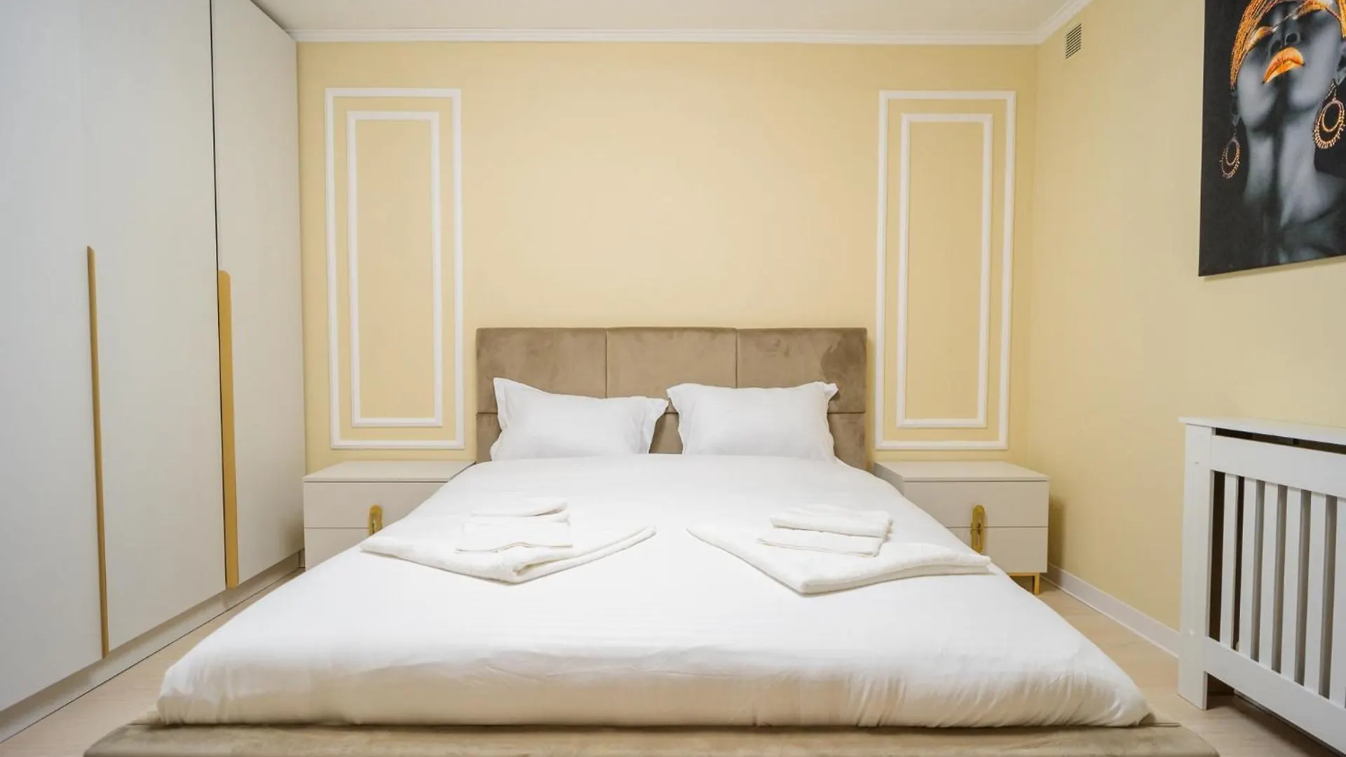 Luxurious Apartments With Swimming Pool - Herastrau Park Bucharest
