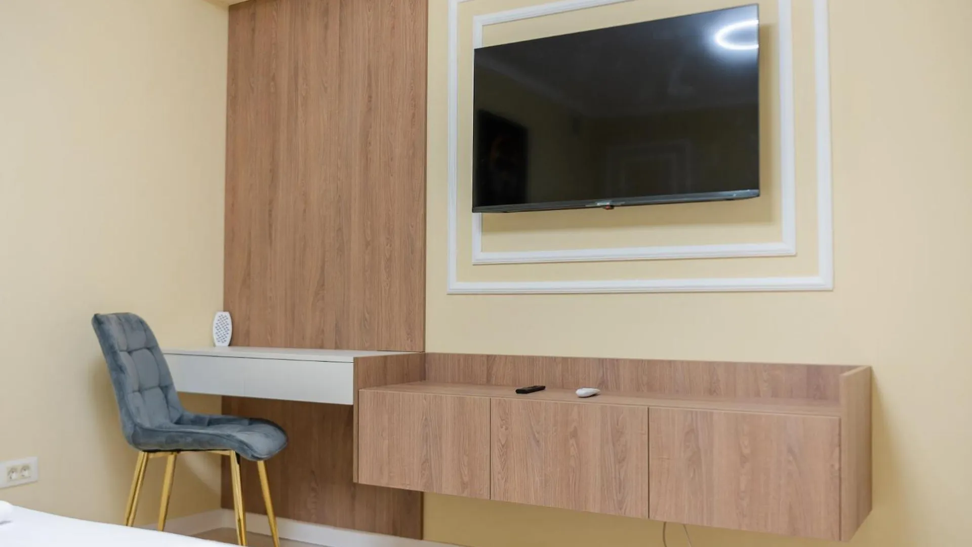 Luxurious Apartments With Swimming Pool - Herastrau Park Bucharest