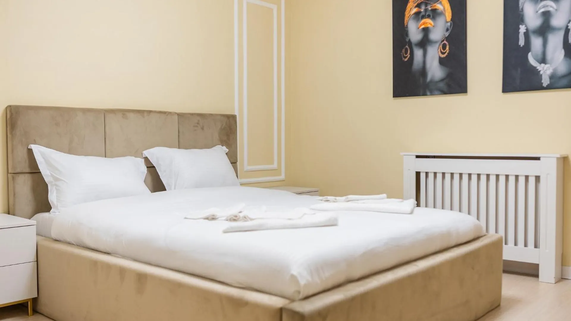 בוקרשט Luxurious Apartments With Swimming Pool - Herastrau Park 0*,